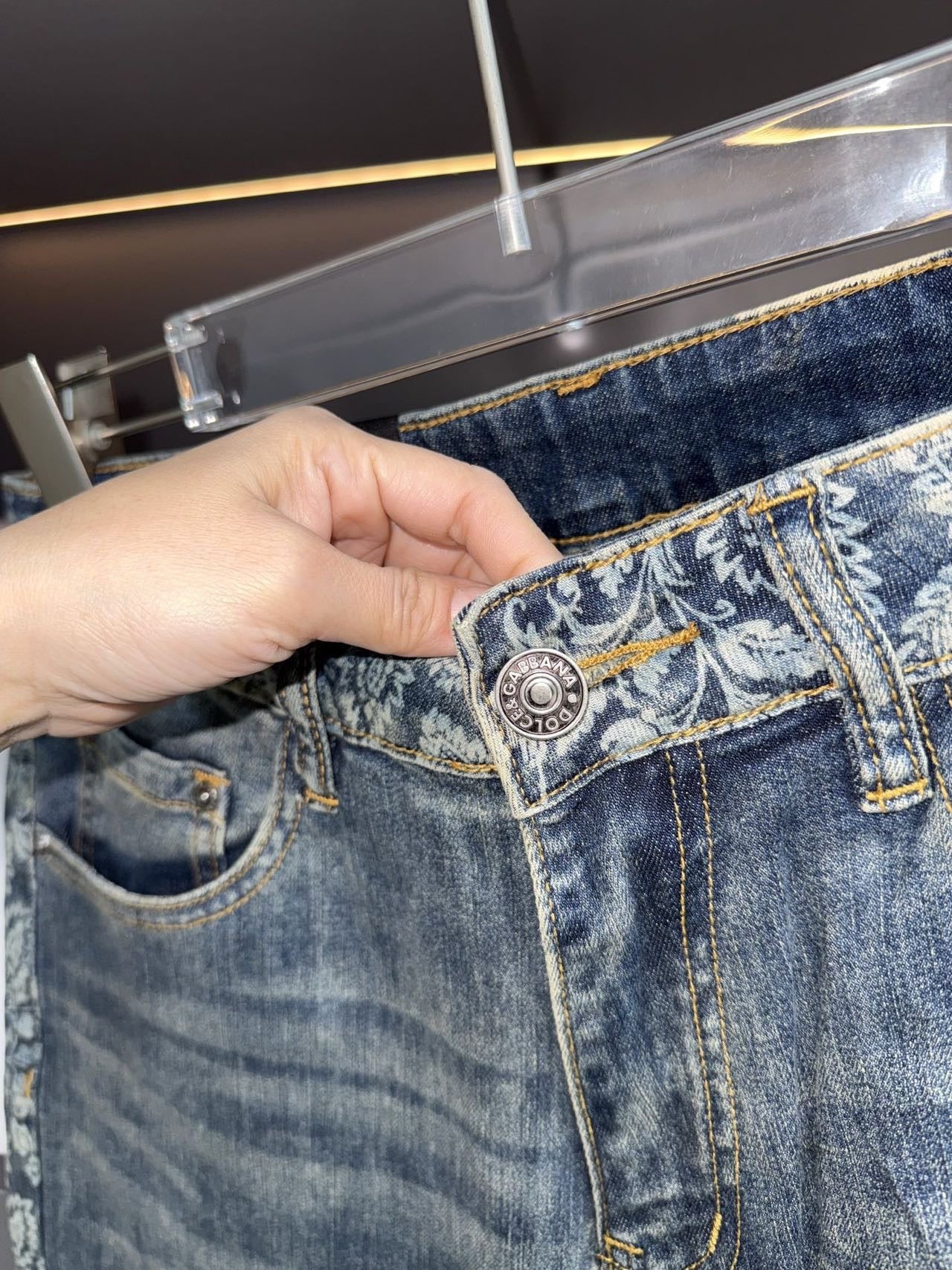 NEW-D*G JEANS