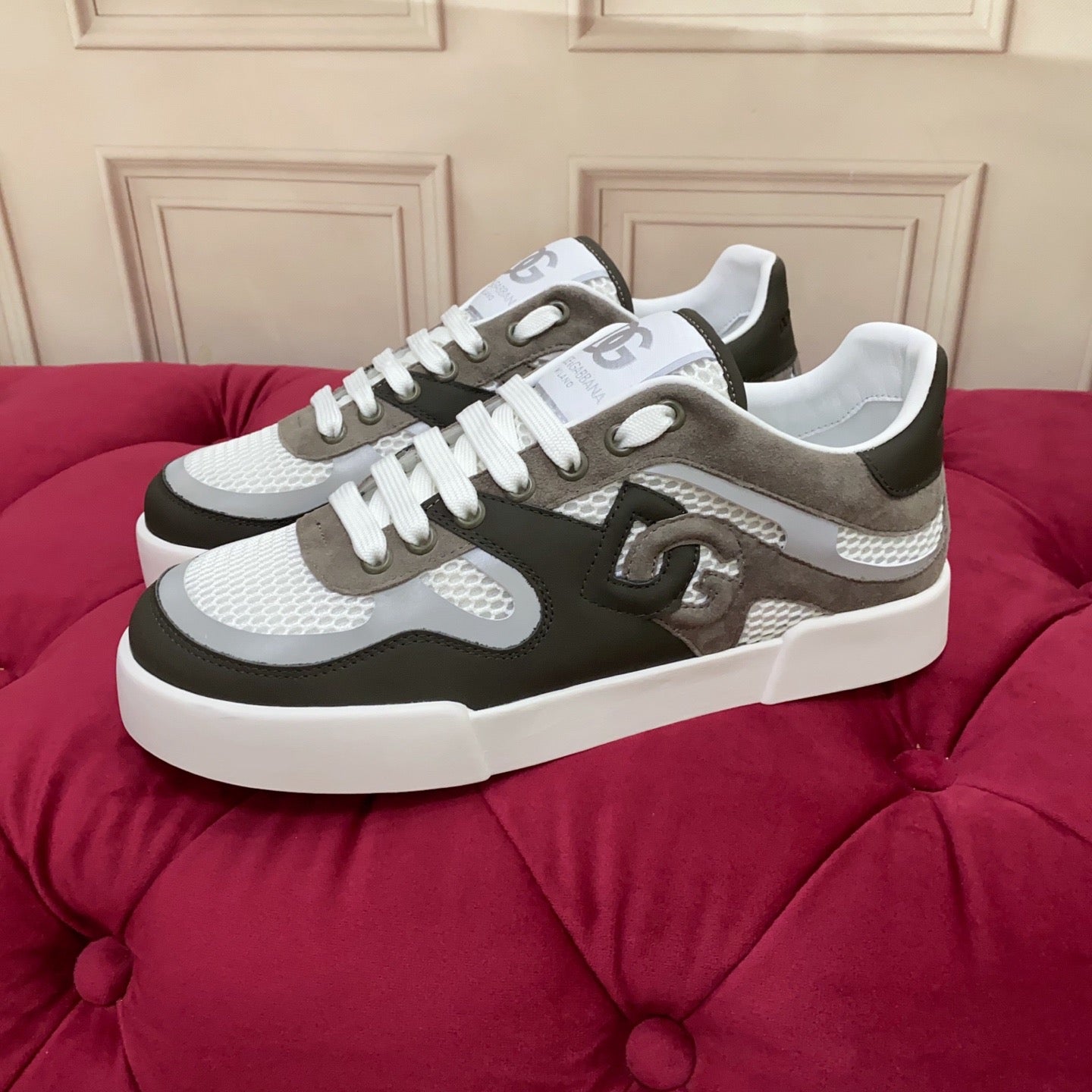 D*G 2026 Premium Leather Casual Sneakers - Designer Unisex Shoes in Blue & Black